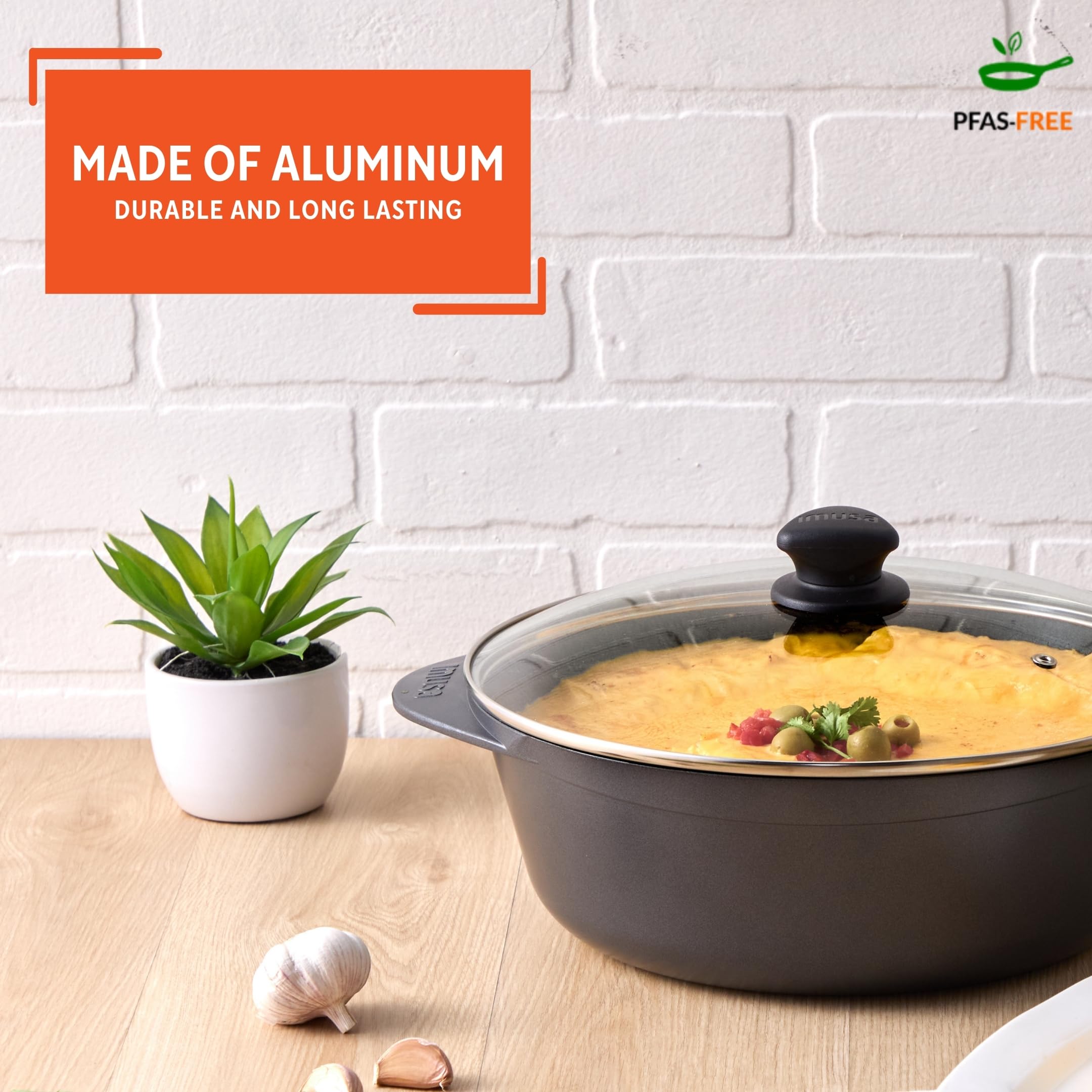 IMUSA Cocotte Cast Aluminum Ceramic Nonstick Caldero with Glass Lid, 7Qt, Black - Image 3